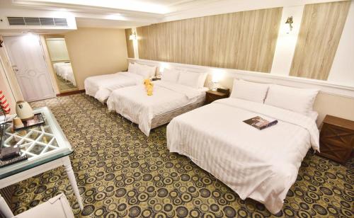 room detail thumbnail 1