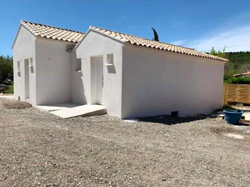House with 2 bedrooms in Saint-Mitre-les-Remparts, with enclosed garden - 10 m from the beach gîte à louer Saint-Mitre-les-Remparts