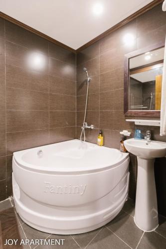 Sun grand city apartment 02-05 bedrooms