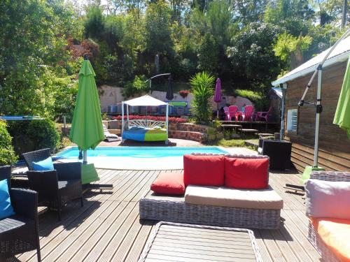 Bungalow d'une chambre avec vue sur la mer piscine partagee et jardin clos a Saint Leu a 7 km de la plage