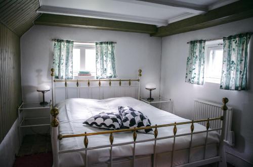 Änggårde B&B Room Type - Triple Room with Shared Bathroom