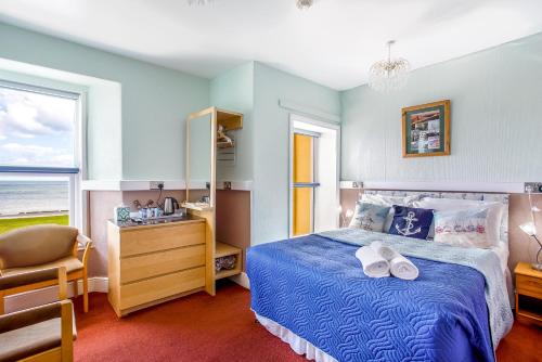 The Commodore Rooms & Relaxation - image 3