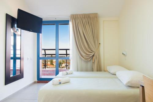 HI Shlomi Hostel in Shlomi