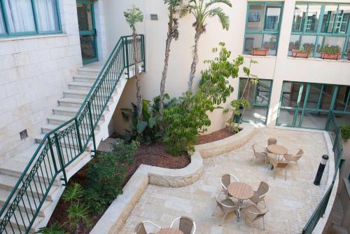 Kert, HI Pkiin Hostel in Pki'in