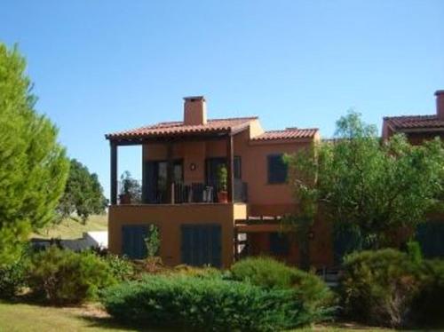 2 bedrooms house with sea view shared pool and enclosed garden at Cambrils 1 km away from the beach gîte à louer Club de Golf Bonmont Terres Noves