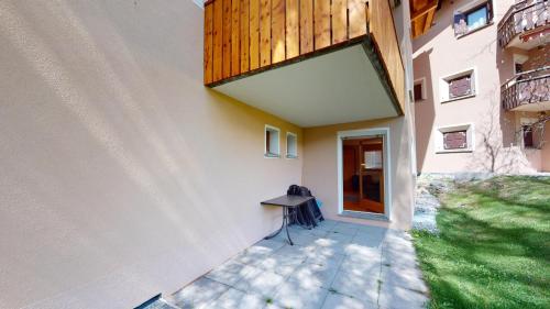 God Mez B1 in Surlej