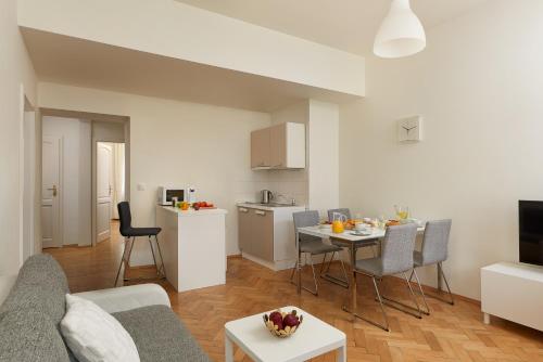 Residence Vocelova - image 13