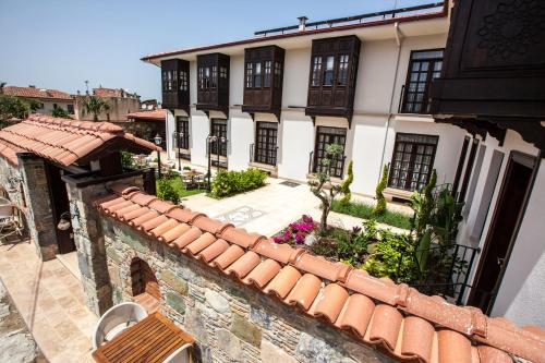 Livia Garden Hotel - image 8