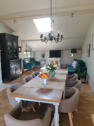 Domaine de Bourgville in Monts-sur-Guesnes
