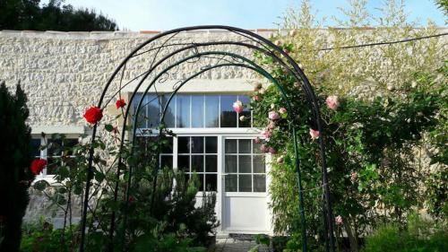 Maison adorable, avec piscine. 15 mn La Rochelle. gîte à louer Marans
