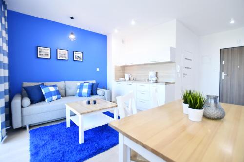 Sunset Resort, Nadmorska 106