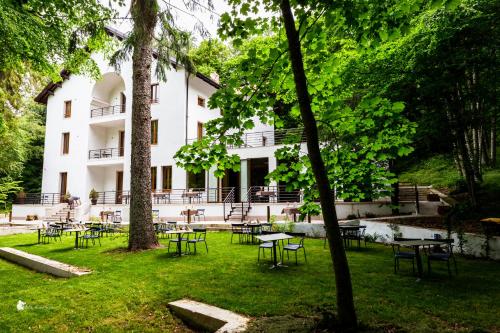 . Elda Hotel
