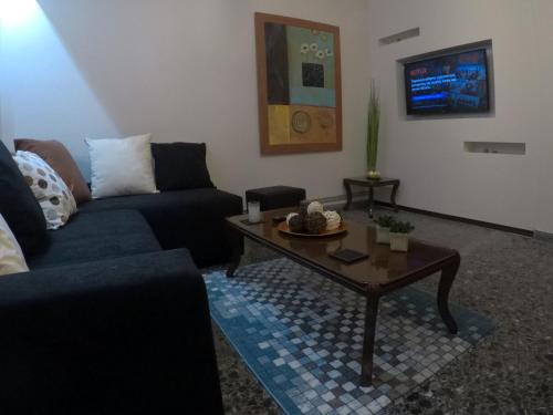 73sq Apt near Athens and Piraeus port with backyard