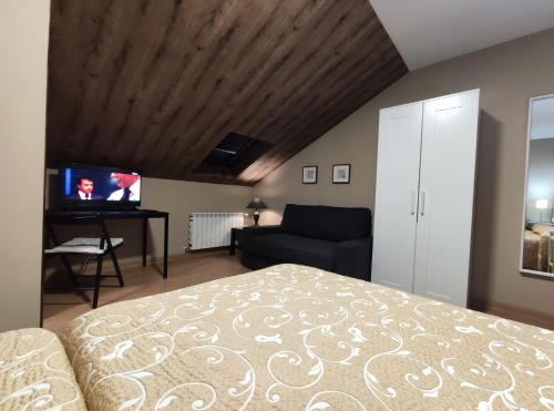  Hostal-Restaurante Paris in Forcarei