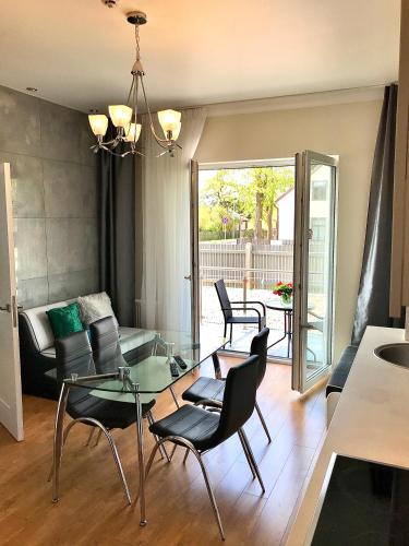 VILLA FLORANCE apartments with terraces & parking in Ventspils