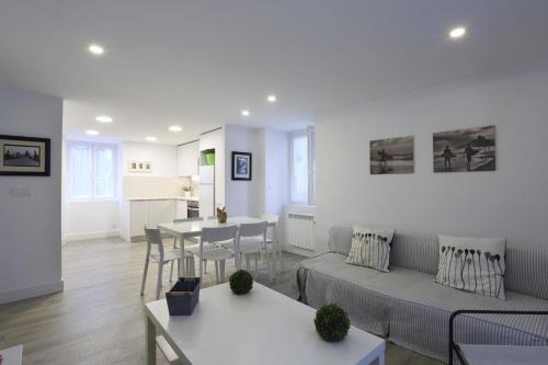 Martintxo by Smiling Rentals - Apartment - Hondarribia