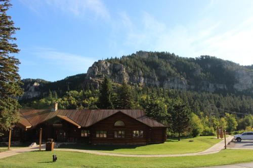 Spearfish Canyon Lodge in สเพียร์ฟิช (SD)