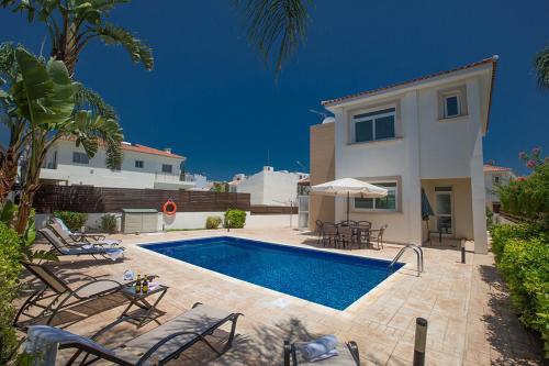 Exterior view of Protaras Villa Theodora 27