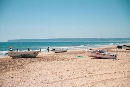 Hotel Avenida Playa - image 9