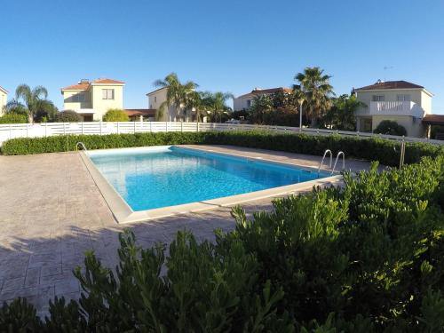 Swimming pool, Sunrise Villa in Perivolia