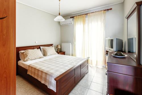 Eleni's home