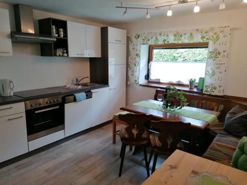 Kitchen, Ferienhaus Schopf - Die Hoamat in Burgstein