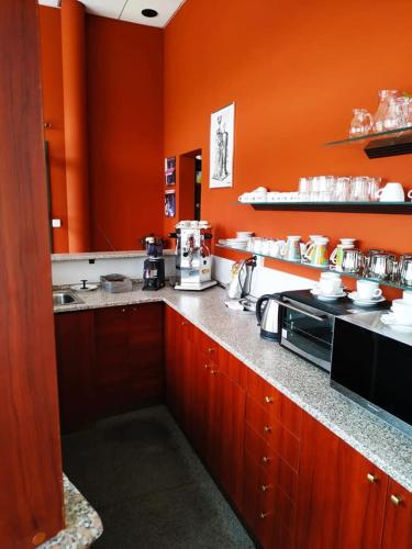 餐飲選擇, 維加汽車旅館 (Motel Vega) in 塞濟莫沃烏斯拉貝 I