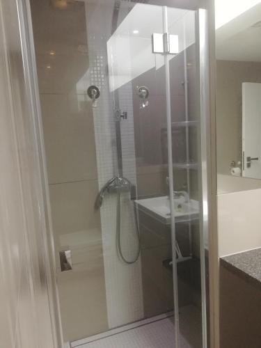 One-Bedroom Apartment with Balcony image 9