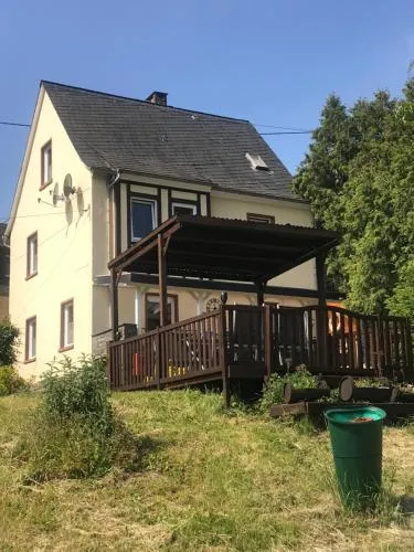 Haus Lowe Ferienwohnungen in Senheim, Deutschland
