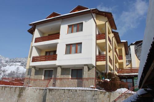 Kris Guest House - image 6