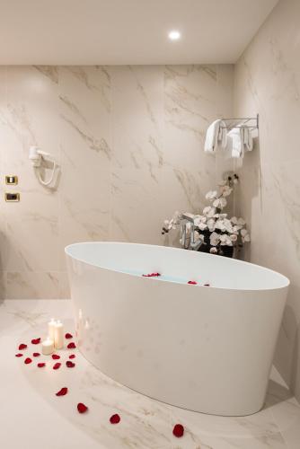 Villa Nicolli Romantic Resort - image 9
