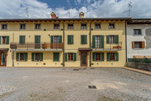 LEISURE & BUSINESS (Tempo libero & Business) - image 2