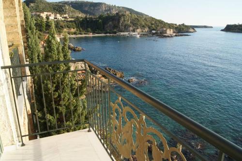 Seafront Maisonette in Kardamyli