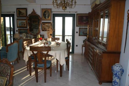 Seafront Maisonette in Kardamyli Seafront Maisonette in Kardamyli