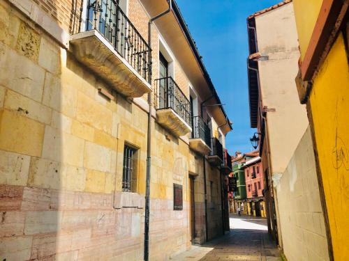 ทางเข้า, Quartier Leon Hostel Jabalquinto in เลออน