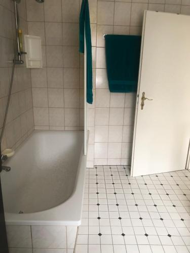 Ferienwohnung in der schonen Rhon 10.8km von Kreuzberghalle entfernt