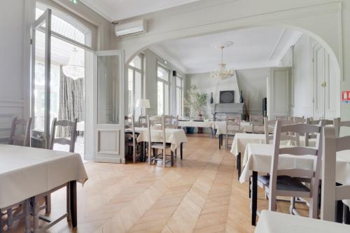 Banketu zāle, Logis Manoir de Fourcy in Corbehem