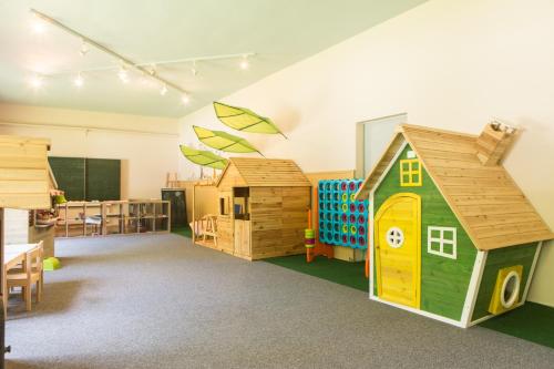 ملعب للأطفال, Natura Ferienpark - Bungalows am Grimnitzsee Schorfheide in جوشيمستال