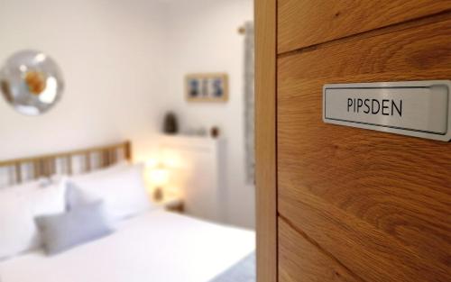 Meadow Cottage Bed & Breakfast - image 11