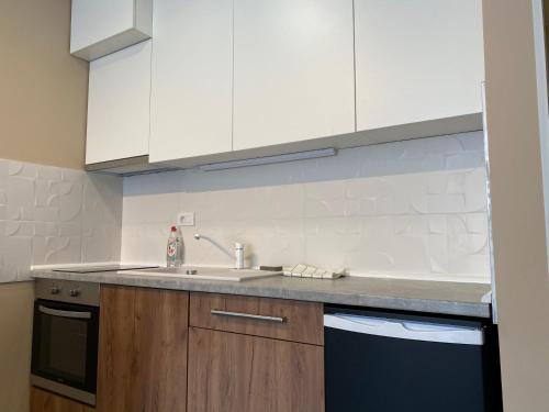 Apartment image 8