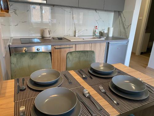 Apartment image 10