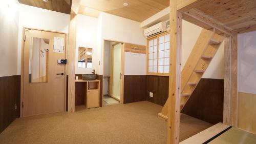 Japanese-Style Room