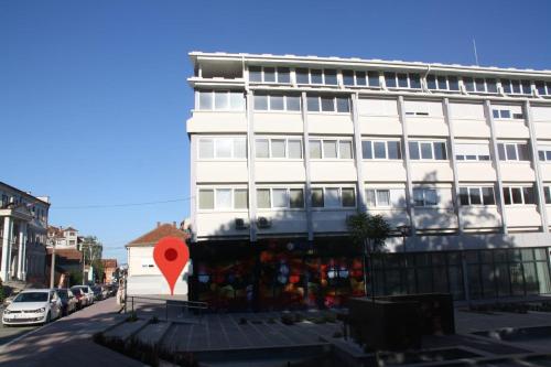 Hotellet från utsidan, Rooms S&S Milicevic u strogom centru Aleksandrovca in Aleksandrovac