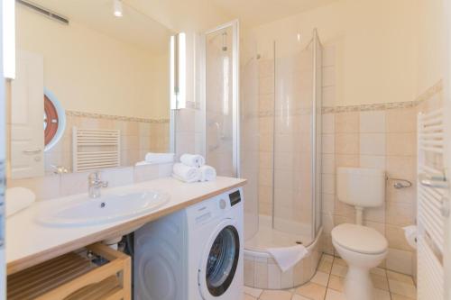 Holiday Home image 6