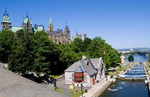 Les Suites Hotel, Ottawa