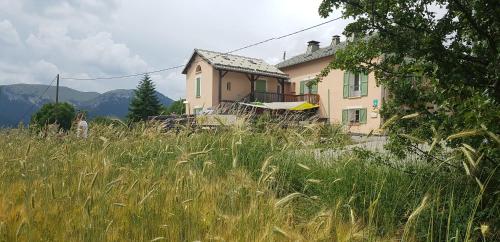 Gite d'étape de la Colle St Michel Hotel de charme Argenton