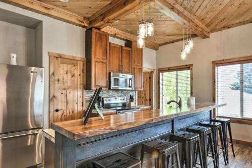 Modern Main Street Apt with Easy Outdoor Access! - image 6