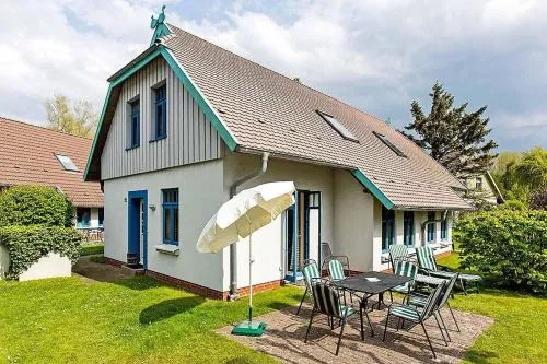 Ferienhaussiedlung Strandperlen Weidenhof 5a (Typ VII) in Wustrow, Deutschland