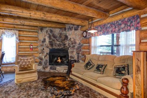 The Log Home in Yosemite National Park - image 4