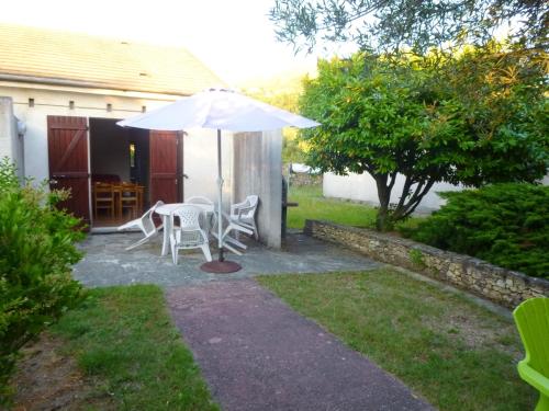 House with one bedroom in Patrimonio, with wonderful mountain view and enclosed garden - 3 km from the beach gîte à louer Clignon Bas